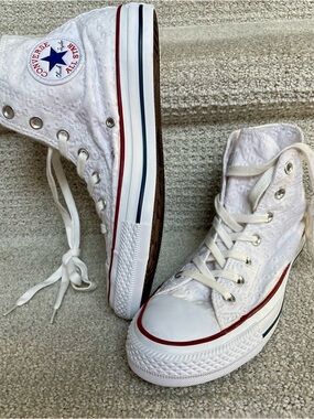 NWOB Converse Chuck Taylor All Star White Eyelet Fabric High-Top Sneakers Casual